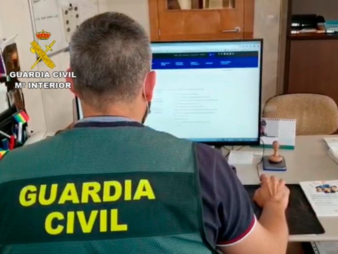 guardia civil detiene en Pontevedra a un hombre que adelantó 15.000 euros a unos sicarios