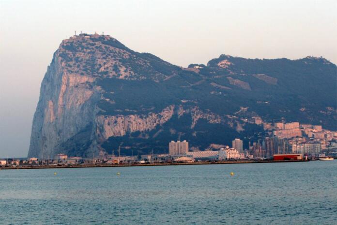 La entrada en vigor el acuerdo fiscal sobre Gibraltar no cambia la