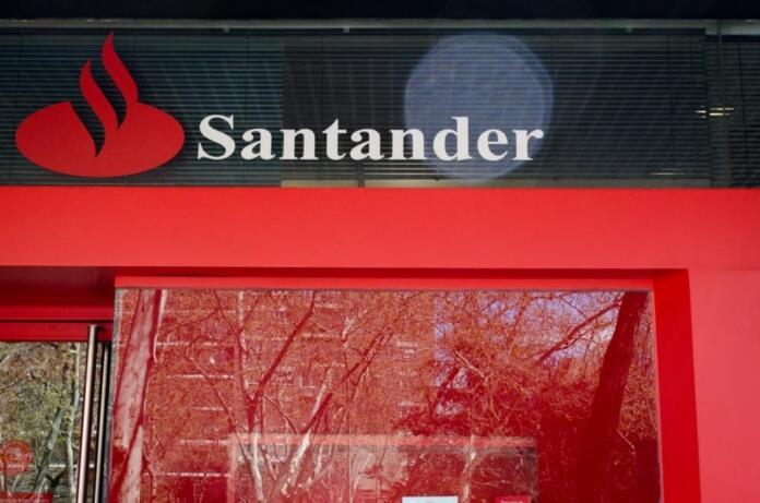 Sucursal del Banco Santander (Foto de archivo Europa Press)