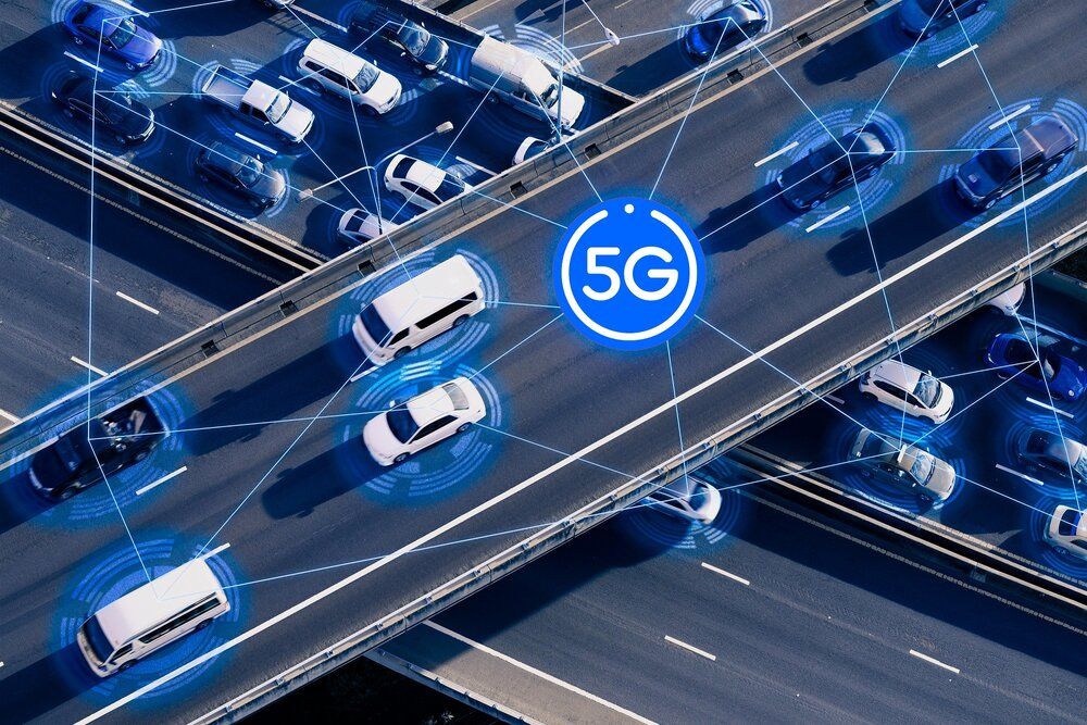 5G y coche conectado. 5G y coche conectado.