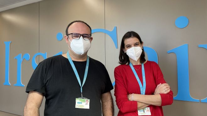 Jorge Carrillo y Marisa Rodríguez del Grupo de Inmunología de IrsiCaixa. Jorge Carrillo y Marisa Rodríguez del Grupo de Inmunología de IrsiCaixa.