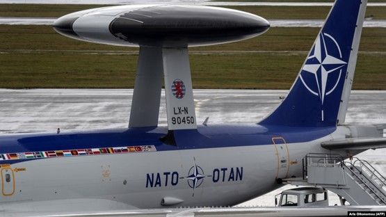 Sistema de Radar aerotransportado OTAN Airborne Warning and Control System (AWACS). Fuente: AFP.
