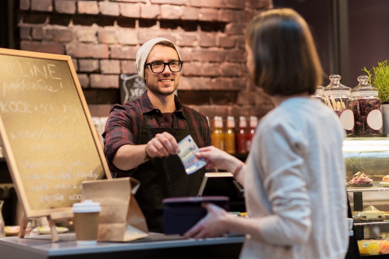 Los comercios gastronómicos son uno de los más favorables al pago en efectivo. Los comercios gastronómicos son uno de los más favorables al pago en efectivo.