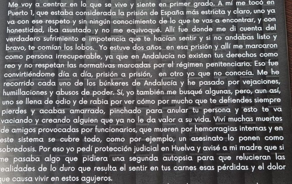Artículo del preso que llama asesinos a unos funcionarios de prisiones. Artículo del preso que llama asesinos a unos funcionarios de prisiones.