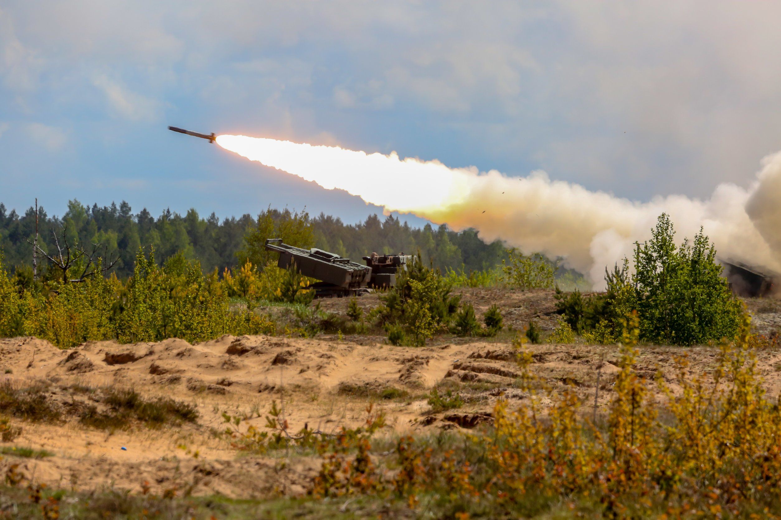 Lanzacohetes con HIMARS. 