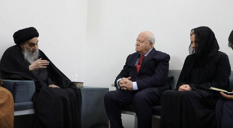 Miguel Ángel Moratinos y Jeanine Hennis Plasschaert en la audiencia con el Gran Ayatolá Ali al Sistani. Miguel Ángel Moratinos y Jeanine Hennis Plasschaert en la audiencia con el Gran Ayatolá Ali al Sistani.
