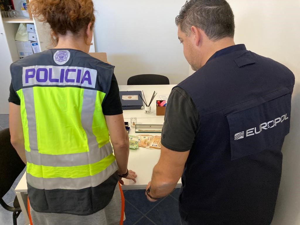 El detenido sería la pieza central de esta red de lavado de dinero. El detenido sería la pieza central de esta red de lavado de dinero.