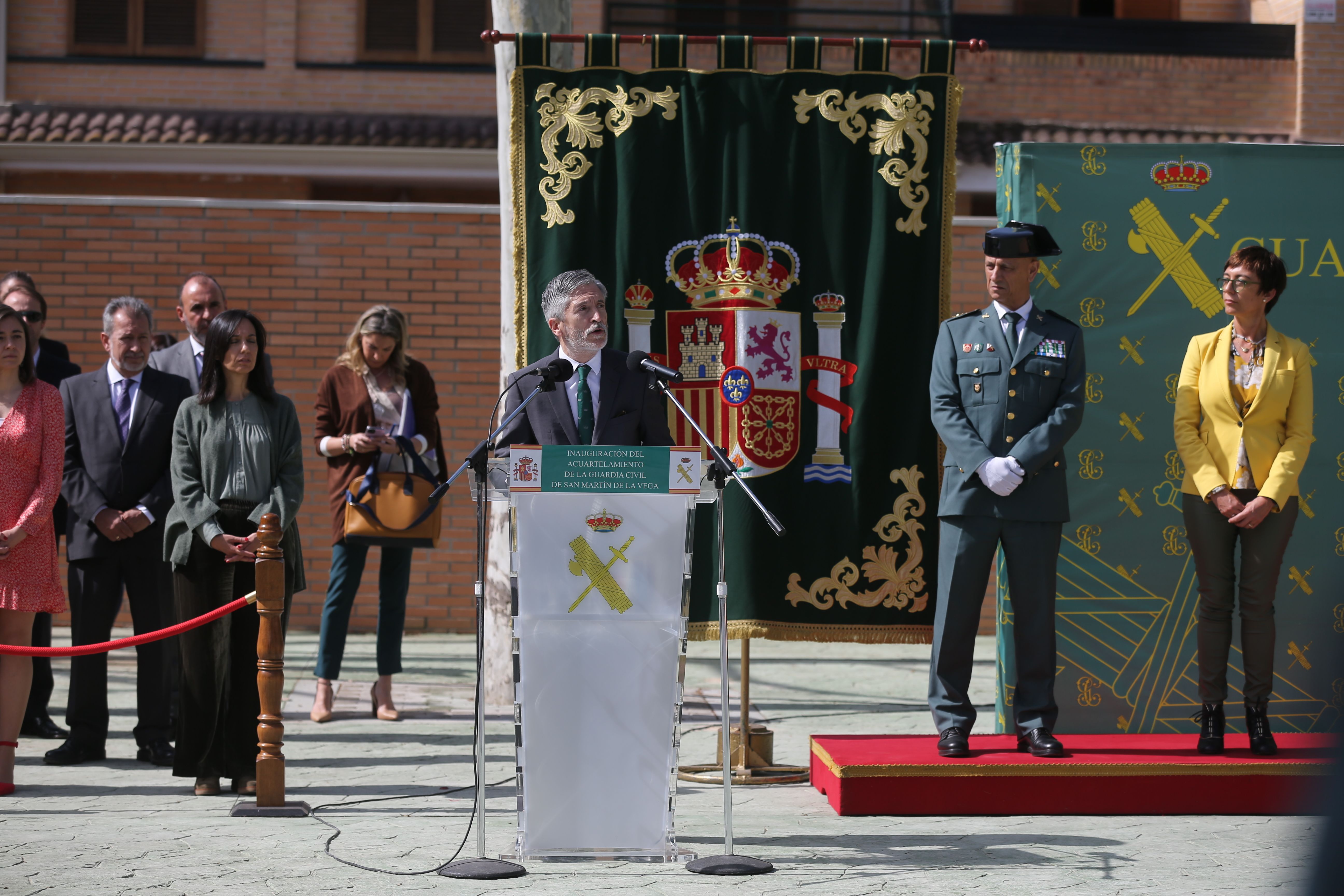 El ministro del Interior, Fernando Grande Marlaska, interviene durante la inauguración de las nuevas dependencias de un Puesto de la Guardia Civil. EuropaPress.