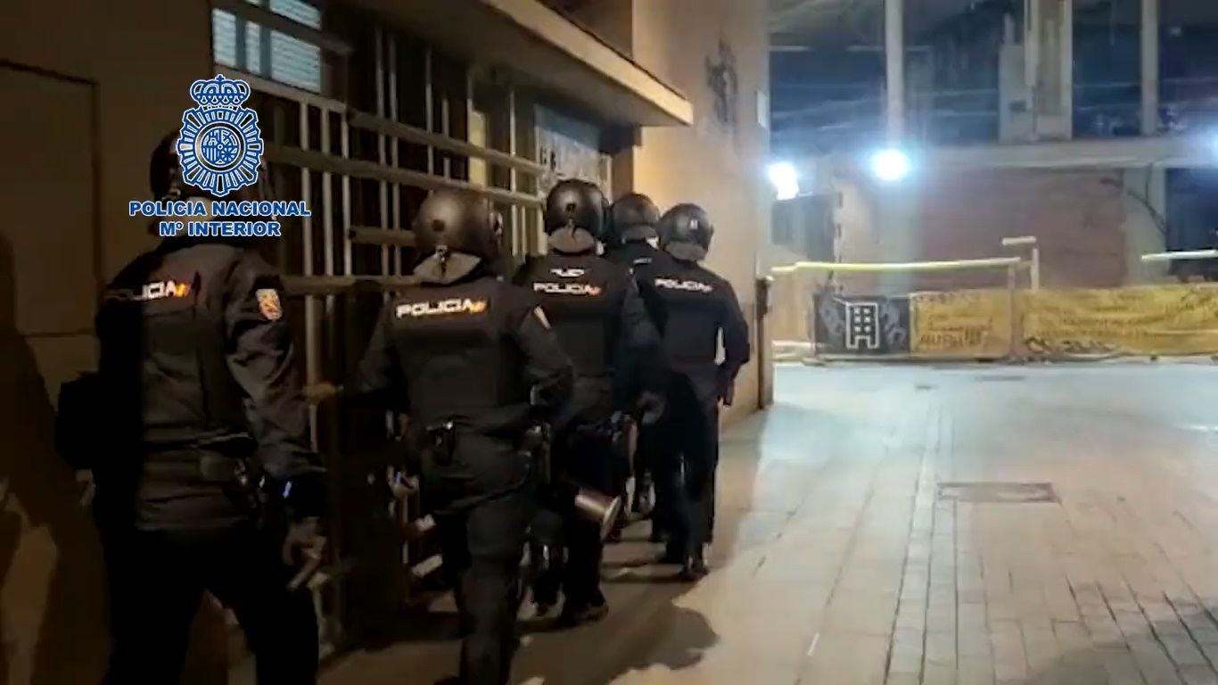 Operación 'Cuco' de la Policía Nacional, en la que se ha detenido a cuatro miembros de una banda de atracadores que cometían sus asaltos haciéndose pasar por agentes de las fuerzas de seguridad
