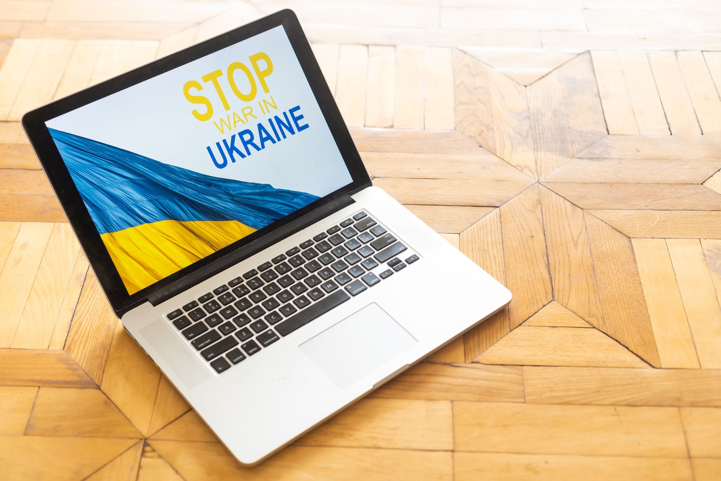 La inteligencia de Ucrania asegura haber hackeado la web del partido Rusia Unida