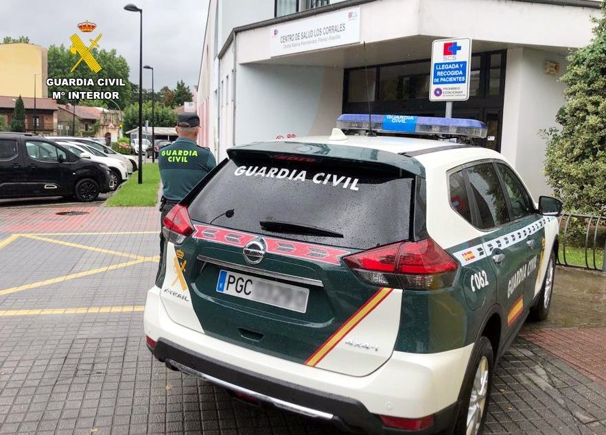 La Guardia Civil de Valencia ha desarticulado una organización criminal que ha cometido más de una veintena de robos a ancianos con el método del "abrazo" | Foto de archivo Europa Press 