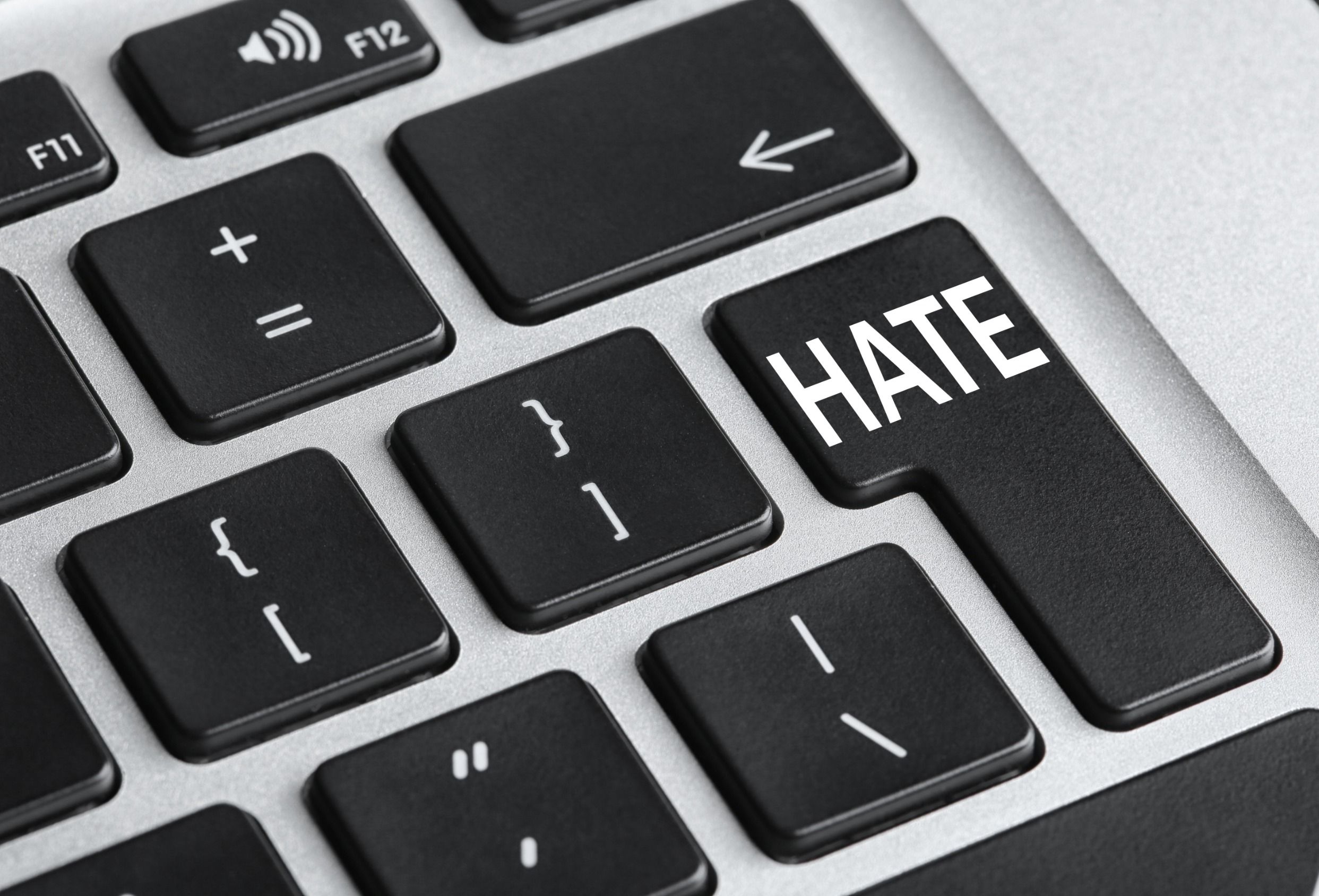 Las redes sociales como ventilador de emociones como el odio, el miedo o la ira. Las redes sociales como ventilador de emociones como el odio, el miedo o la ira.