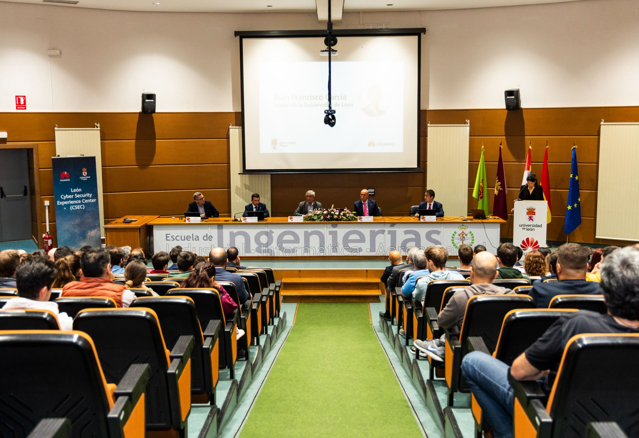 Acto de inauguración del 'León Cyber Security Experience Center'