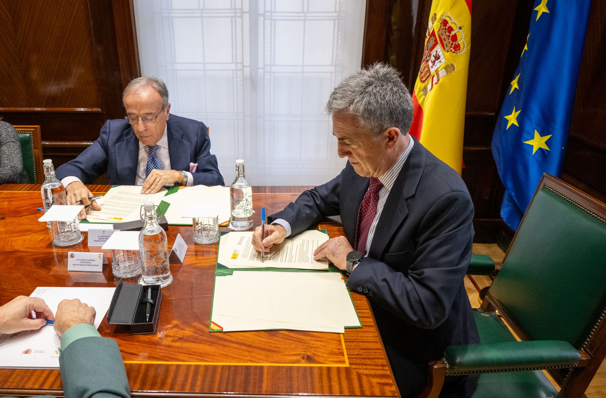 Firma del protocolo. Firma del protocolo.