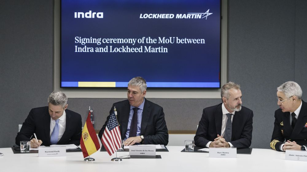 Imagen de la firma entre Lockheed Martin e Indra. Imagen de la firma entre Lockheed Martin e Indra.