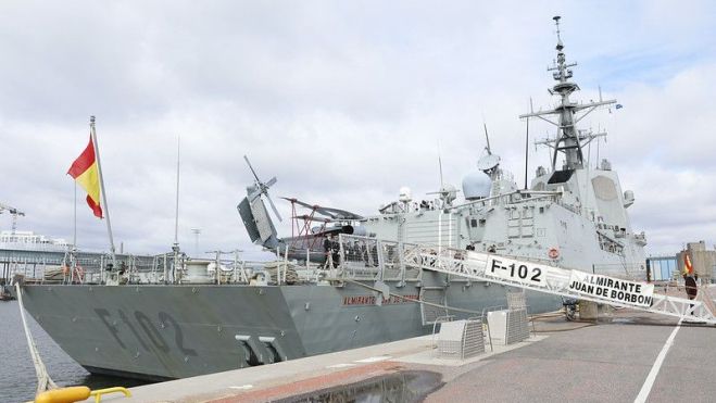 La fragata Almirante Juan de Borbón opera en el Mar del Norte y Mar Báltico.