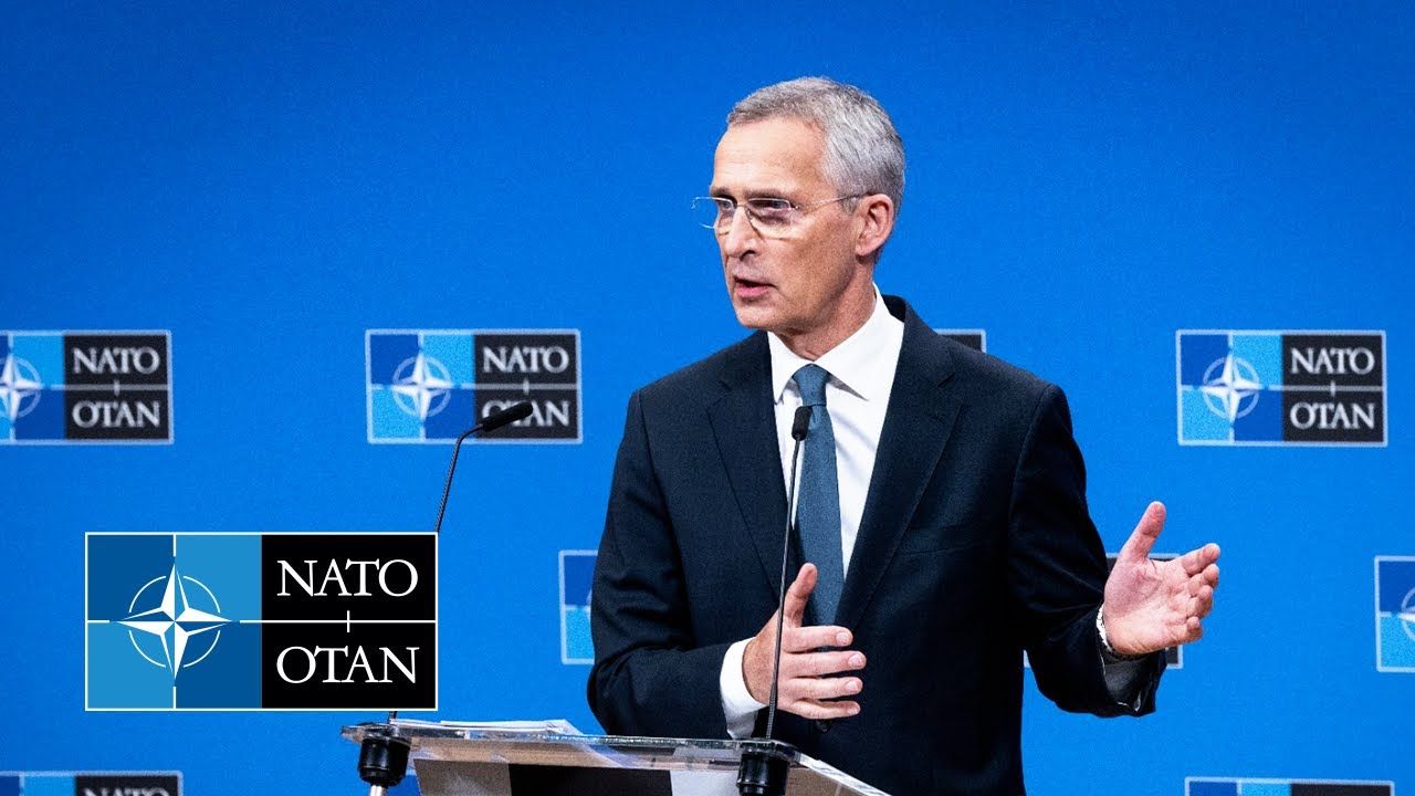 Jens Stoltenberg en la rueda de prensa tras la reunión de ministros de Defensa en la Cumbre de la OTAN de Washington.