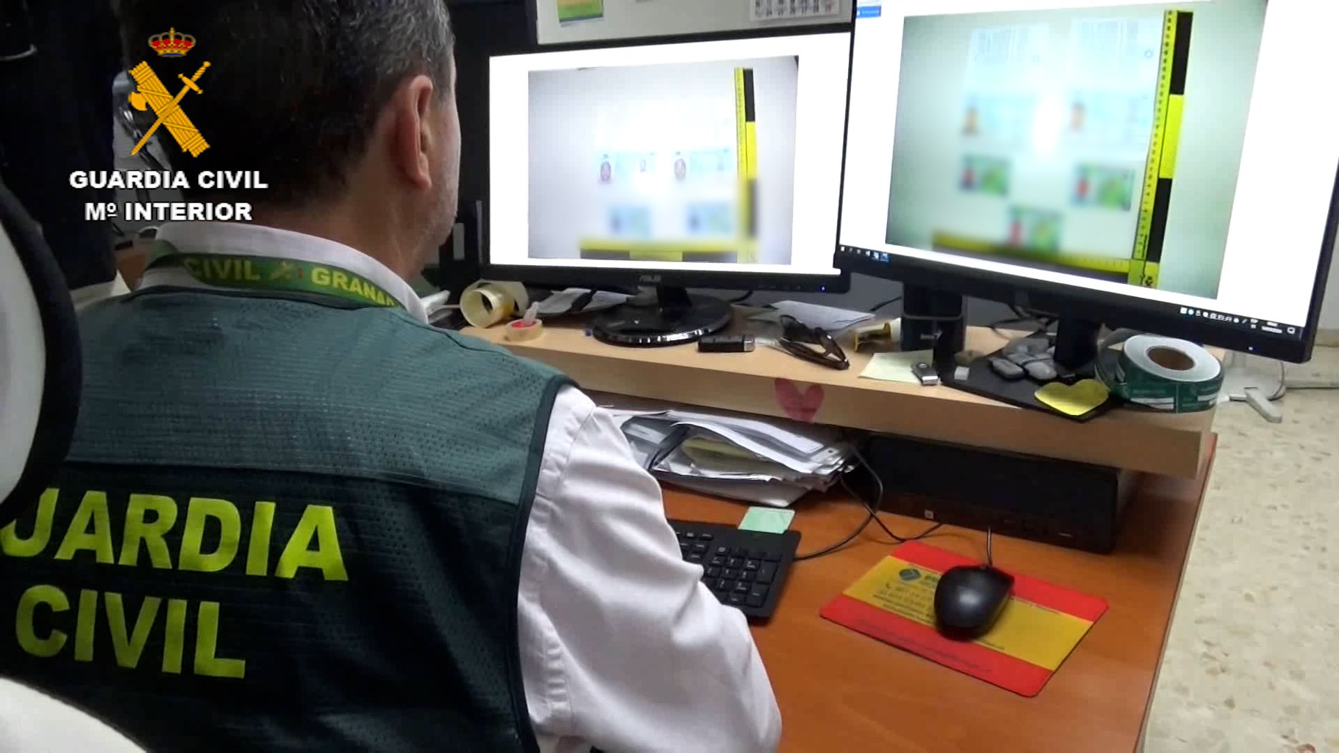 Operación 'Bralina' de la Guardia Civil en la que ha detenido a cinco personas por estafar 325.000 euros a dos mujeres mediante el conocido método del 'falso Brad Pitt'