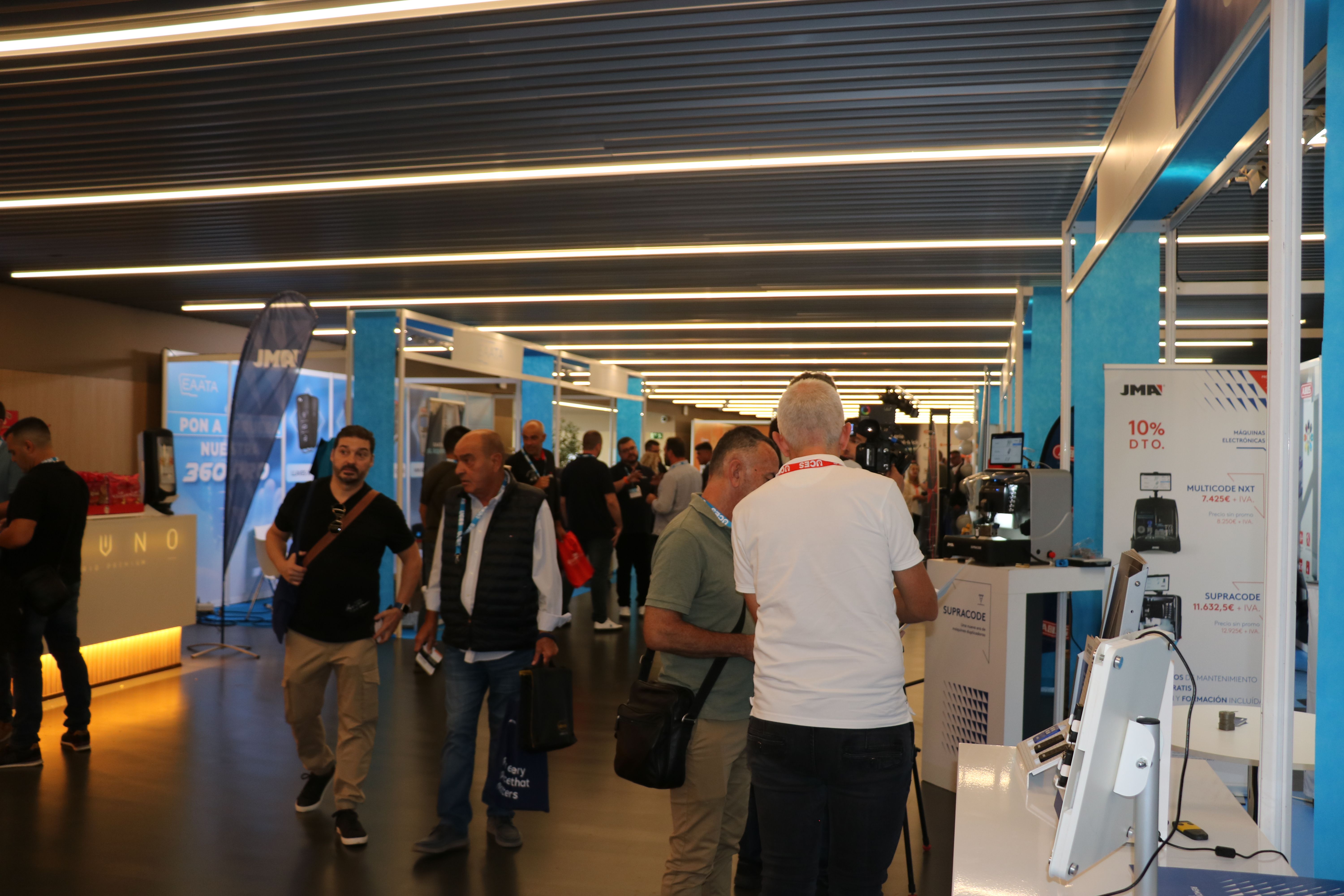 El III Foro de la Cerrajería de Seguridad ha recibido la visita de más 1.200 fabricantes, distribuidores y profesionales.