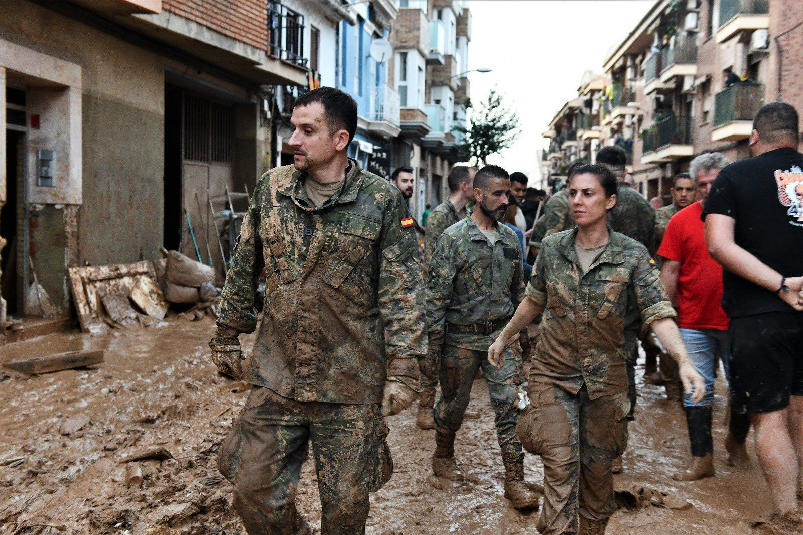 Militares trabajando en Valencia en las labores de recuperación tras la DANA | Foto del Ejército de Tierra