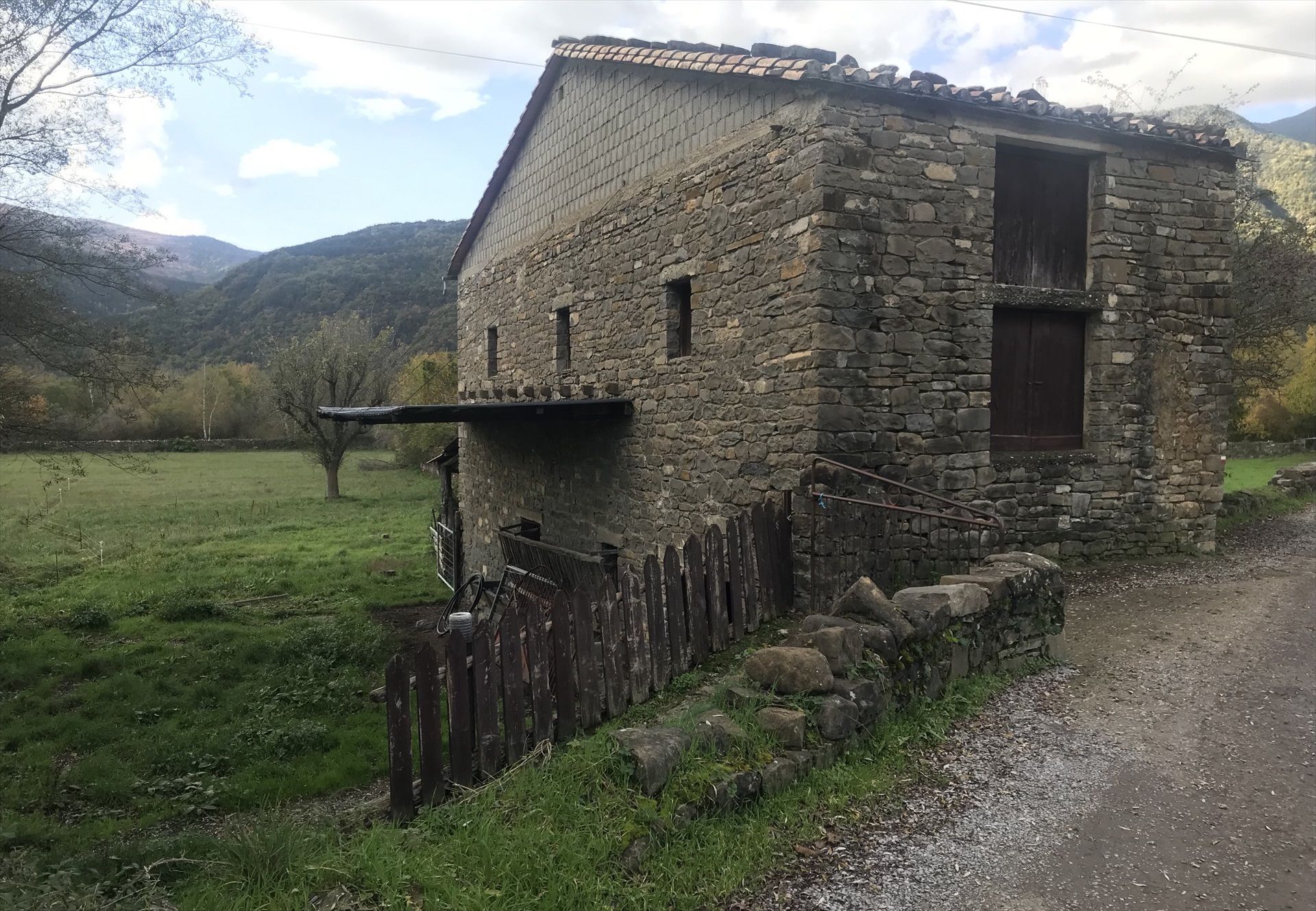 Las zonas rurales de menos de 10.000 habitantes tienen escasa implantación de la IA. Foto: Europa Press.
