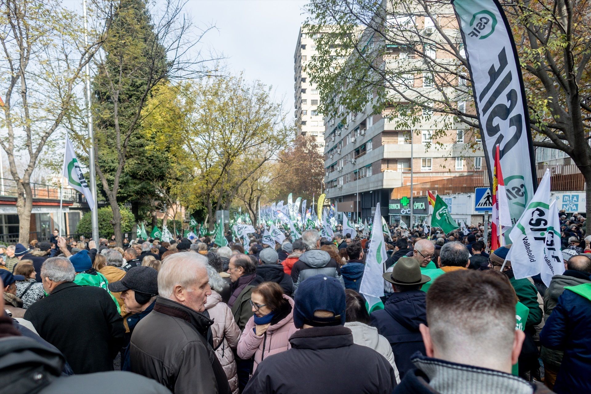 Concentración frente a la sede de MUFACE en Madrid el 14 de diciembre. Foto: Europa Press / Ricardo Rubio.