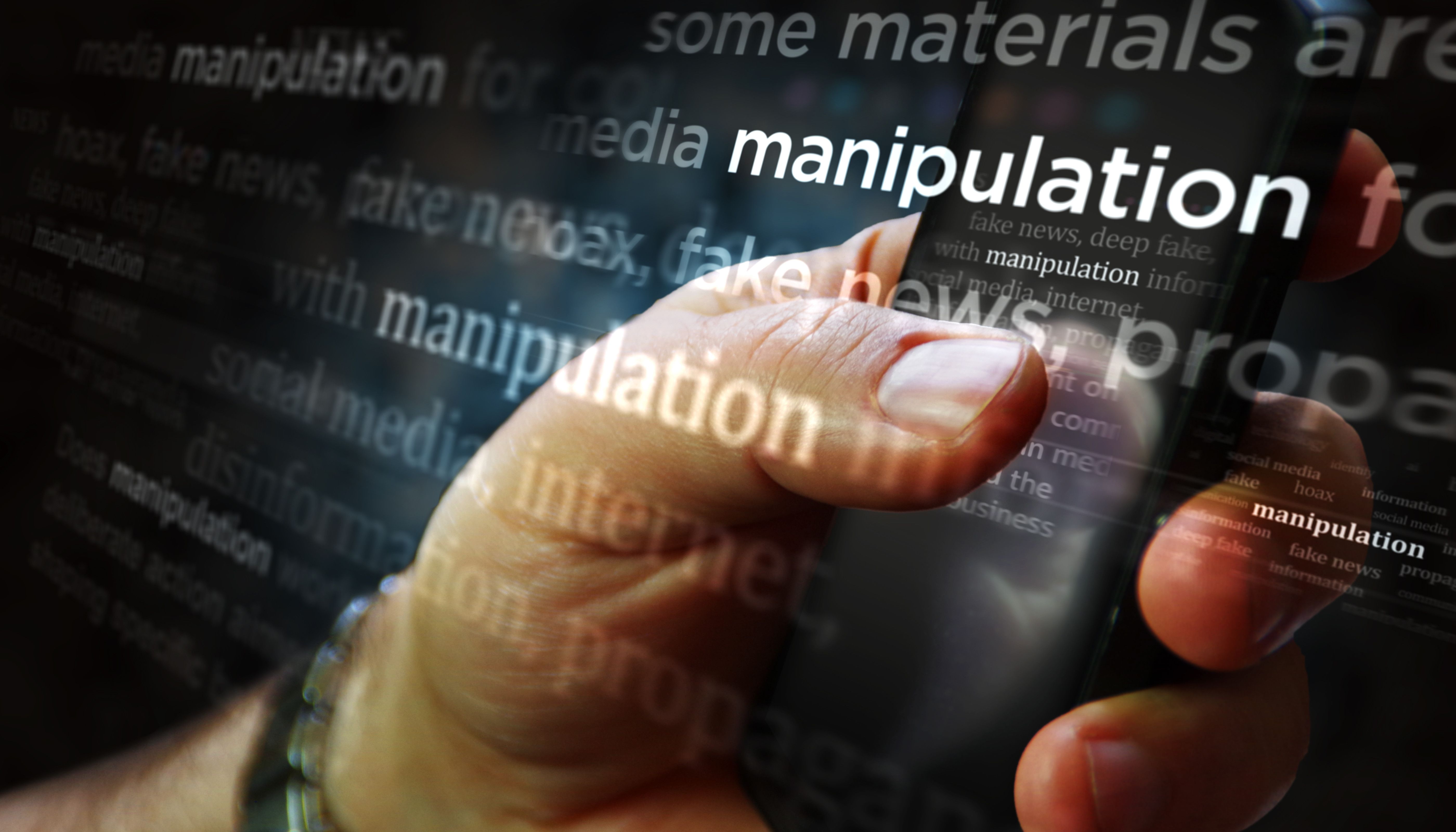 Los discursos de odio buscan manipular a la opinión pública.