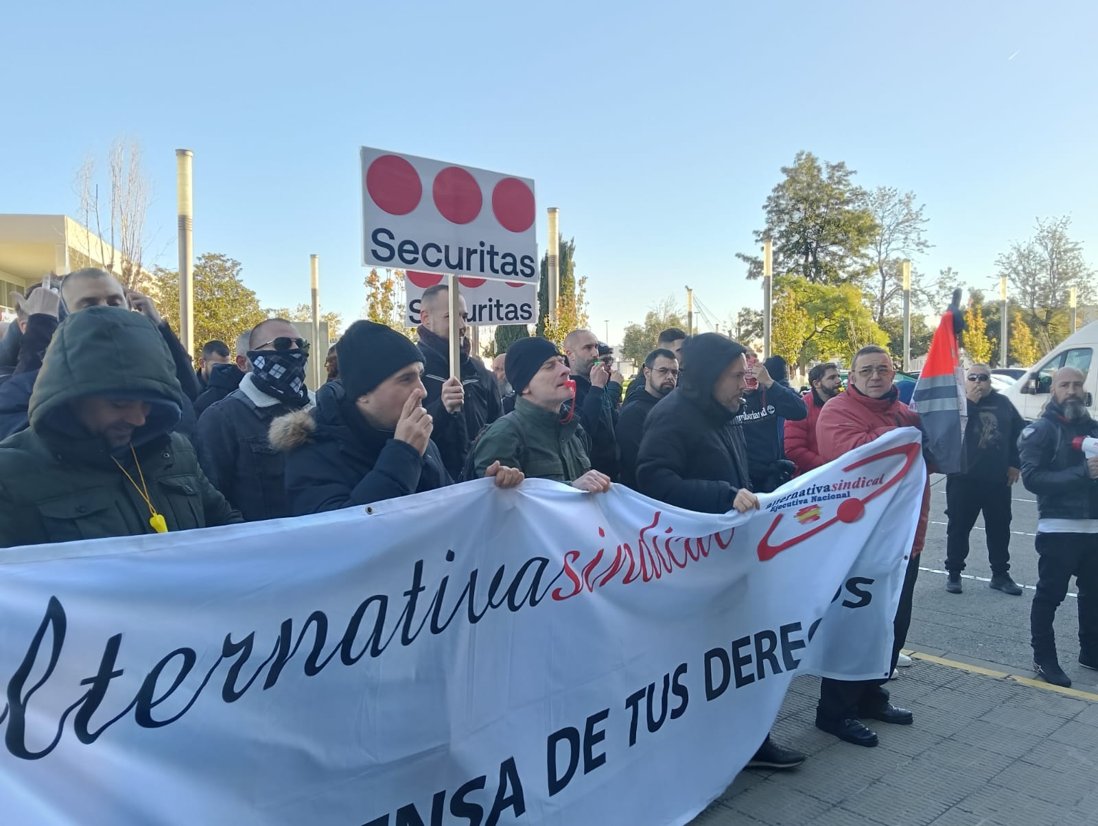 Un momento de la manifestación de vigilantes del metro de Barcelona este 23 de diciembre.