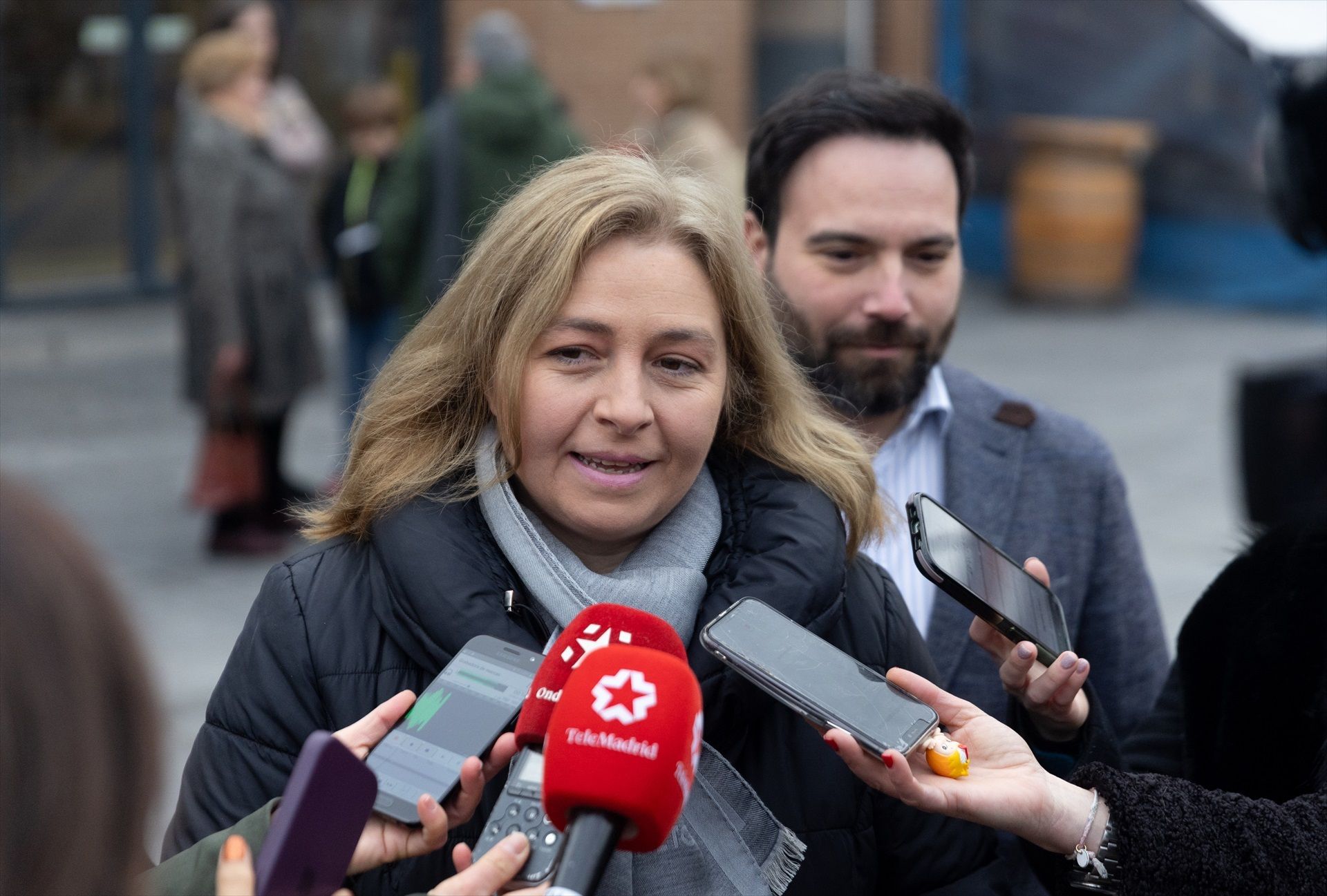 La vicealcaldesa de Madrid, Inma Sanz, y el concejal de Puente de Vallecas, Ángel Niño. Foto: Europa Press / Eduardo Parra.