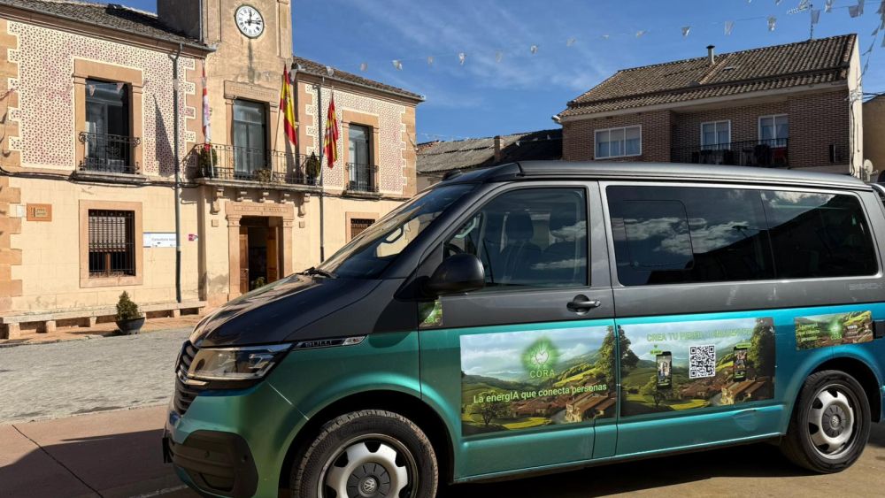 CORAVAN, la furgoneta que recorrerá todo el país para animar a los vecinos de los pueblos a que se apunten. CORAVAN, la furgoneta que recorrerá todo el país para animar a los vecinos de los pueblos a que se apunten.