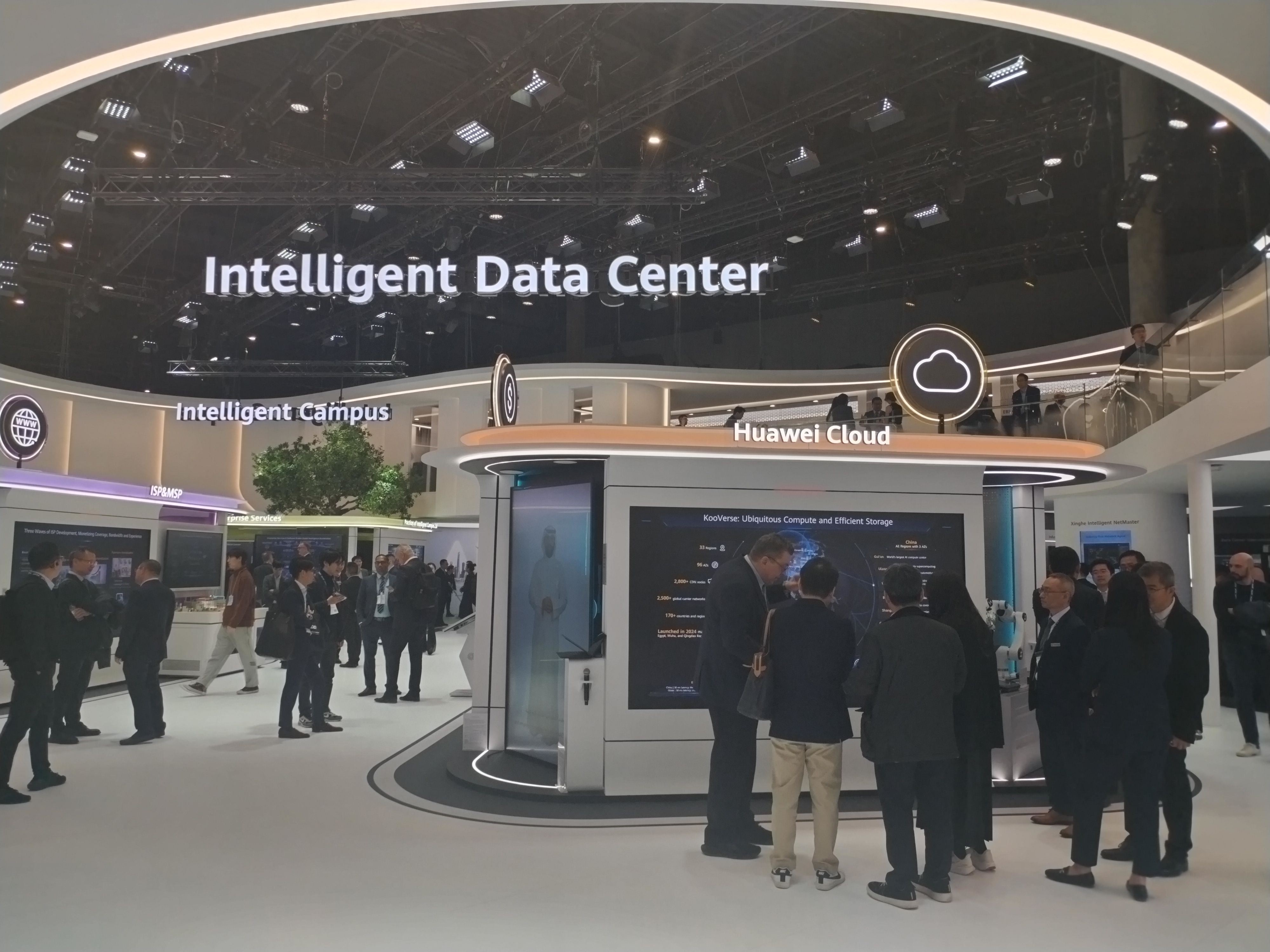 Stand de Huawei en el MWC 2025.